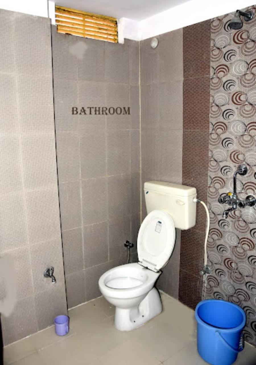 Hotel Roshan Varanasi Ngoại thất bức ảnh