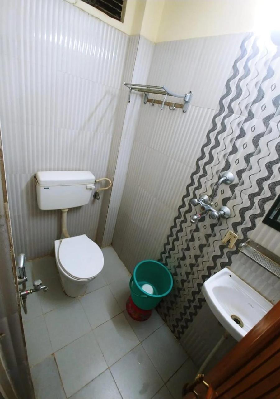 Hotel Roshan Varanasi Ngoại thất bức ảnh